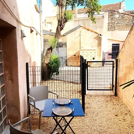 Deneb, Joli Studio Climatise *